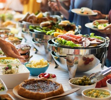 How Quality Caterers Prevent Food Allergies at Events